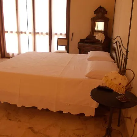 Costanza Bed & Breakfast